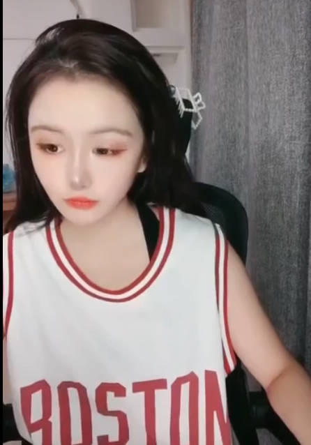 第八部校花女神被干了~20小时~多场啪啪~狂射无毛白虎,馒头逼,美艳动人精彩