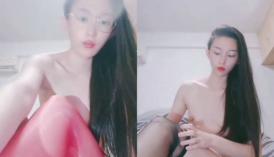 长发性感眼镜美女!极品美腿黑丝,多毛骚穴特写