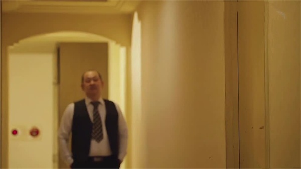 AI刘诗诗OL办公室:性感少妇艰辛职场02部 屈辱服从の肉体契约